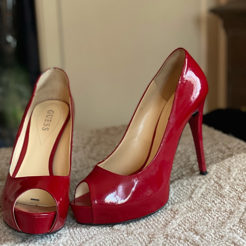 Red Guess heels Size 8 OBO